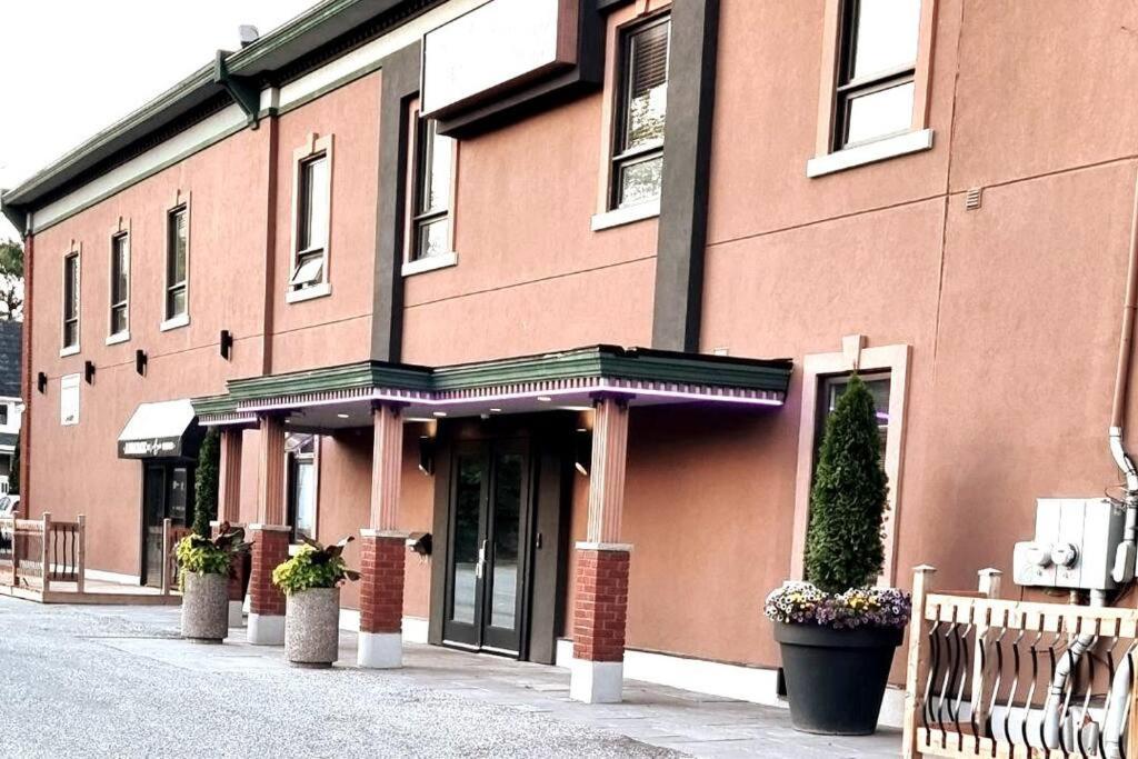 Cozy Spacious 1-Bdr Studio #8. Free Parking Гатино Екстериор снимка